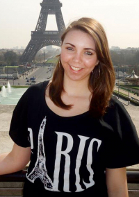Courtlyn in Paris